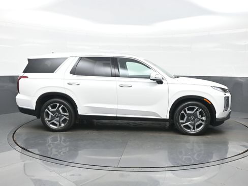 Used 2023 Hyundai Palisade Limited AWD/4WD image 7