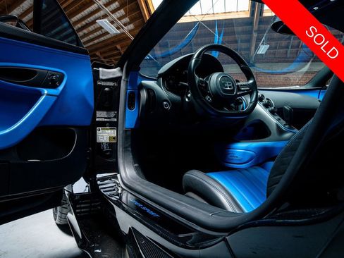 Used 2023 Bugatti Chiron Super Sport AWD/4WD image 16