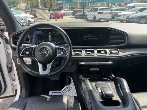 Used 2022 Mercedes-Benz GLE 350 4MATIC w/ AMG Line Exterior image 12
