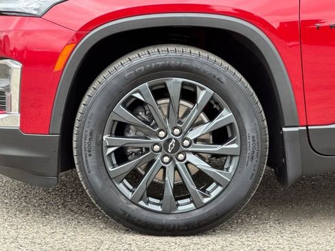Used 2023 Chevrolet Traverse RS FWD image 35