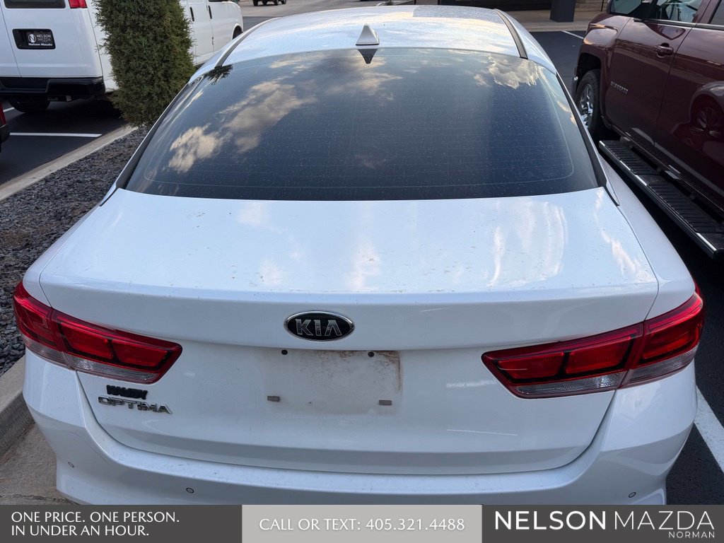 Used 2018 Kia Optima LX w/ 17" Alloy Wheels Package FWD image 7