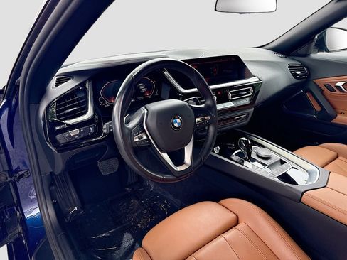 Used 2022 BMW Z4 sDrive30i w/ Convenience Package RWD image 9
