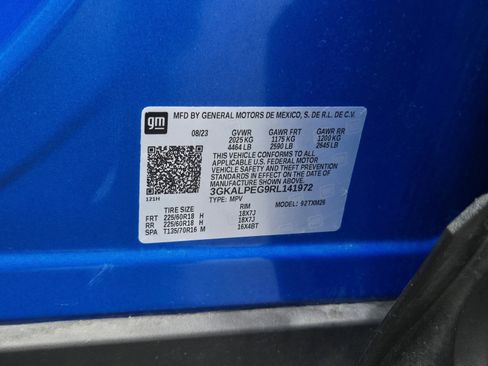 Used 2024 GMC Terrain SLT image 28