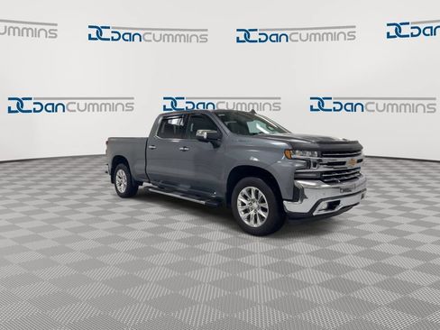Used 2022 Chevrolet Silverado 1500 LTZ w/ LTZ Convenience Package II AWD/4WD image 2