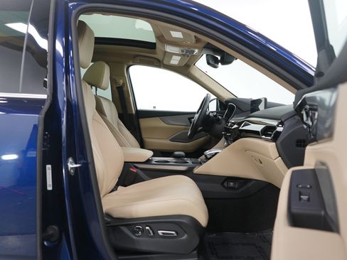 Used 2023 Acura MDX SH-AWD image 9