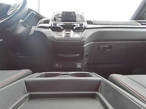 Used 2023 Honda Odyssey Sport image 26