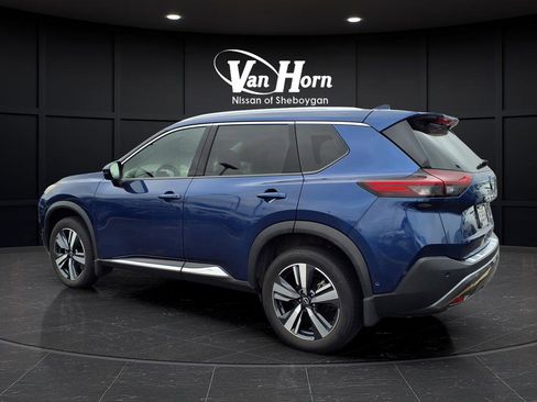 Used 2023 Nissan Rogue SL w/ SL Premium Package image 5