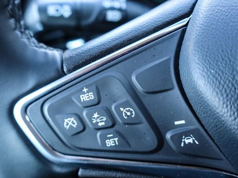 Used 2024 Chevrolet Equinox LT image 25