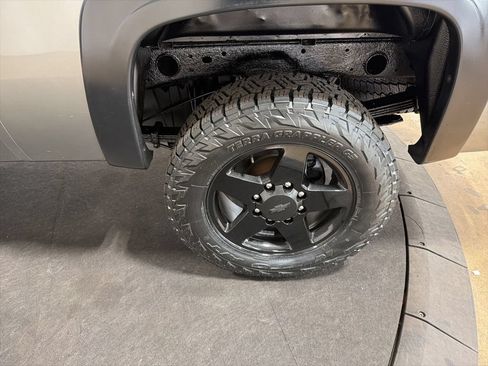 Used 2014 Chevrolet Silverado 2500 W/T AWD/4WD image 27