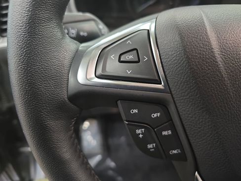 Used 2024 Ford Edge SEL w/ Sport Appearance Package AWD/4WD image 17