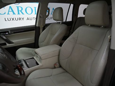 Used 2014 Lexus GX 460 w/ Premium Package AWD/4WD image 19