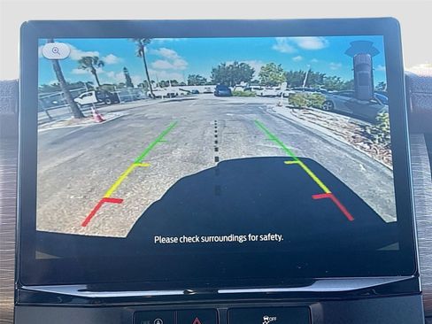 Used 2023 Ford Expedition Limited image 15