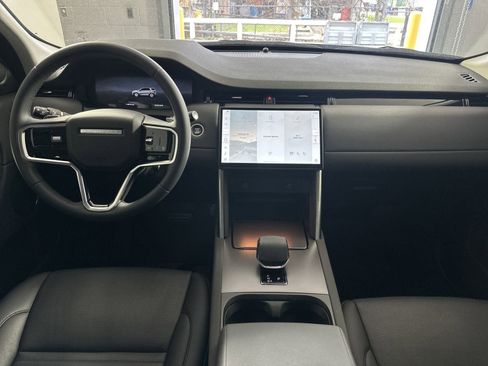 Used 2024 Land Rover Discovery Sport S image 12