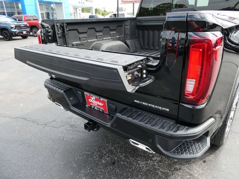 Certified 2024 GMC Sierra 1500 Denali w/ Denali Reserve Package AWD/4WD image 17