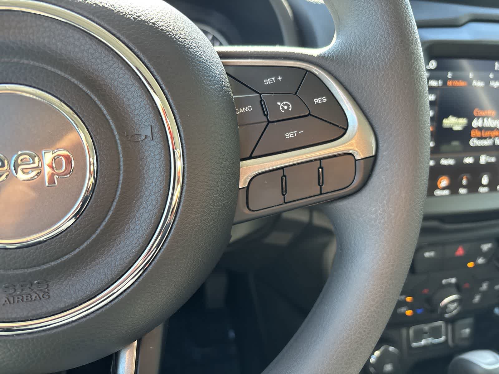 Used 2022 Jeep Renegade Sport w/ Sport Appearance Group AWD/4WD image 14