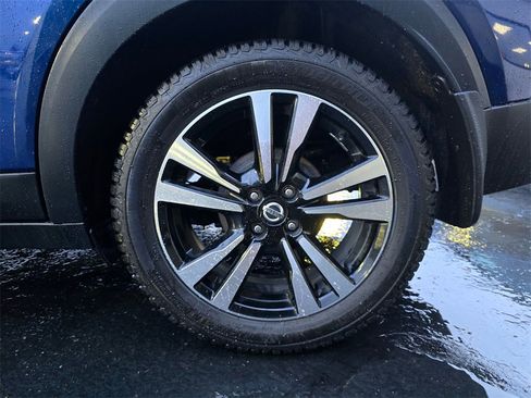 Used 2020 Nissan Kicks SR w/ SR Premium Package image 6