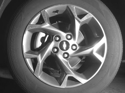 Used 2025 Chevrolet Trax LT FWD image 12