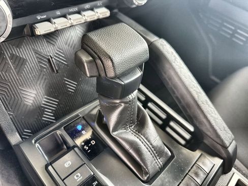 Used 2025 Toyota Tacoma SR5 image 16