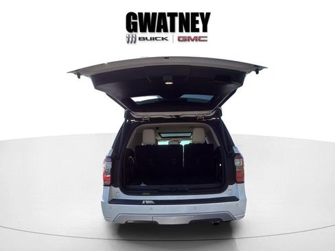 Used 2021 Ford Expedition Platinum image 15