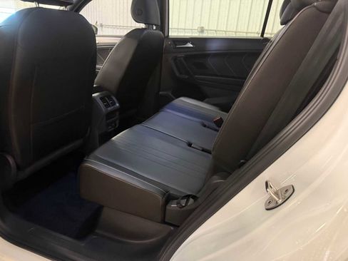 Certified 2023 Volkswagen Tiguan SE R-Line FWD image 23