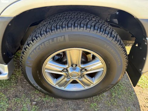 Used 2006 Lexus LX 470 4WD image 31