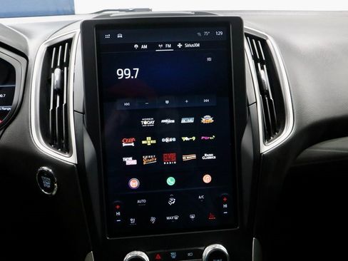 Certified 2024 Ford Edge SEL w/ Convenience Package image 3