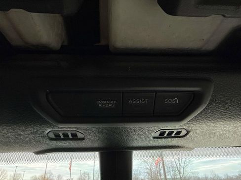 Used 2022 Jeep Gladiator Sport image 25