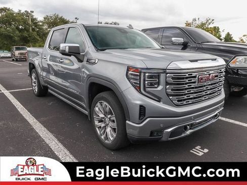 Used 2023 GMC Sierra 1500 Denali w/ Denali Reserve Package AWD/4WD image 1