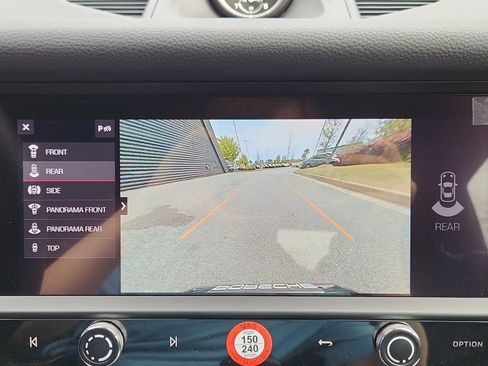 New 2025 Porsche Macan image 33