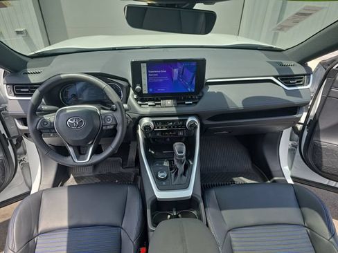 Used 2024 Toyota RAV4 XSE w/ Weather Package AWD/4WD image 14