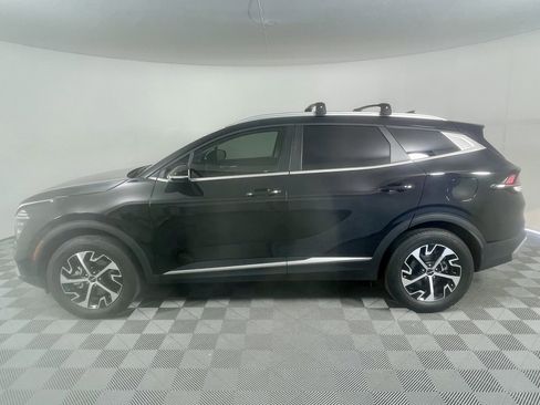 Used 2024 Kia Sportage EX AWD/4WD image 2