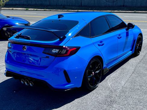 Used 2025 Honda Civic Type R image 5