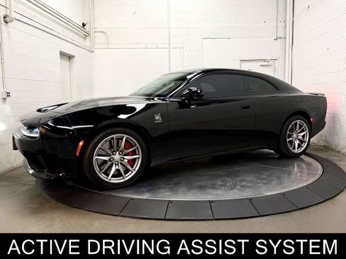 Used 2024 Dodge Charger Daytona Scat Pack w/ Plus Group AWD/4WD image 4