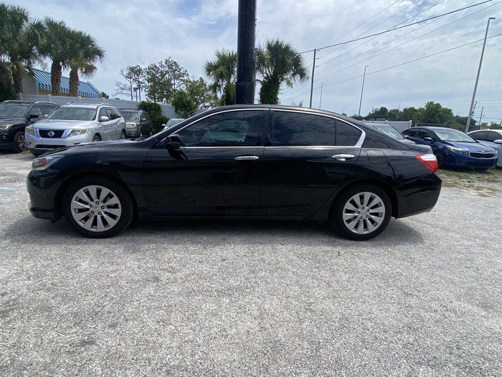 Used 2015 Honda Accord Touring image 4