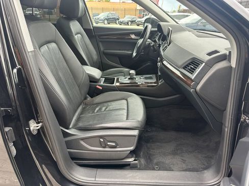 Used 2019 Audi Q5 2.0T Premium Plus w/ Premium Plus Package AWD/4WD image 14