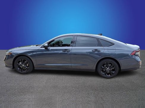 Used 2025 Honda Accord SE image 7