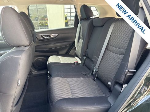 Used 2020 Nissan Rogue SV AWD/4WD image 14