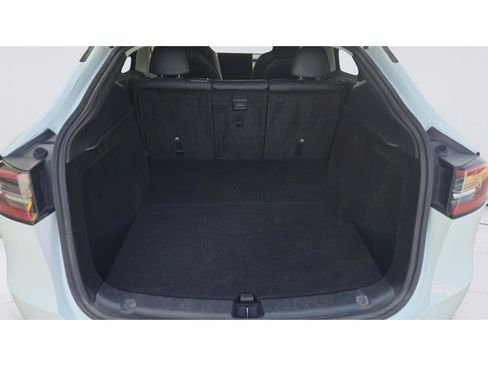 Used 2023 Tesla Model Y AWD image 22