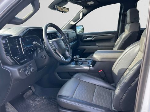 Used 2023 Chevrolet Silverado 1500 ZR2 w/ ZR2 Bison Edition AWD/4WD image 10