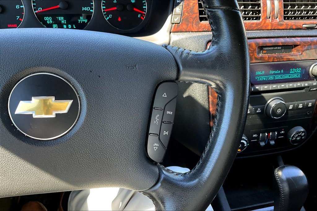 Used 2012 Chevrolet Impala LT FWD image 12