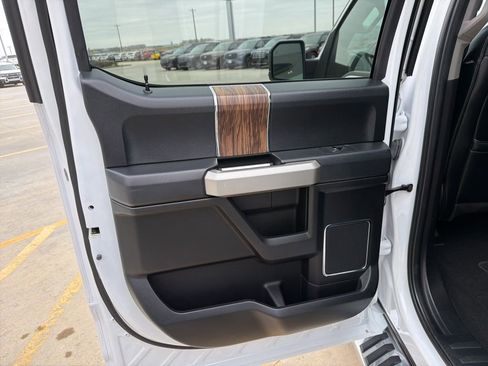 Used 2019 Ford F150 Lariat w/ Equipment Group 502A Luxury image 26