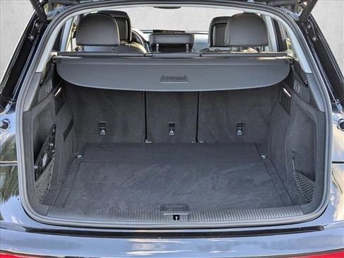 Certified 2025 Audi Q5 2.0T Premium Plus w/ Premium Plus Package image 6