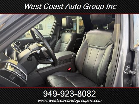 Used 2020 Land Rover Discovery Landmark AWD/4WD image 9