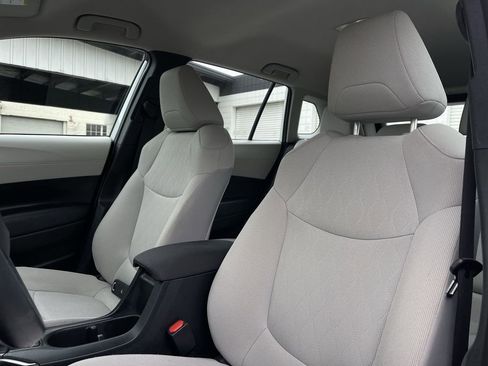 Used 2024 Toyota Corolla Cross L image 18