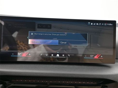 New 2026 BMW 330i Sedan w/ Premium Package image 4