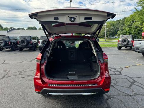 Used 2019 Nissan Rogue SV AWD/4WD image 5