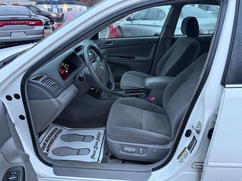 Used 2006 Toyota Camry LE image 13