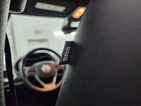 Used 2020 Jeep Grand Cherokee Altitude image 37