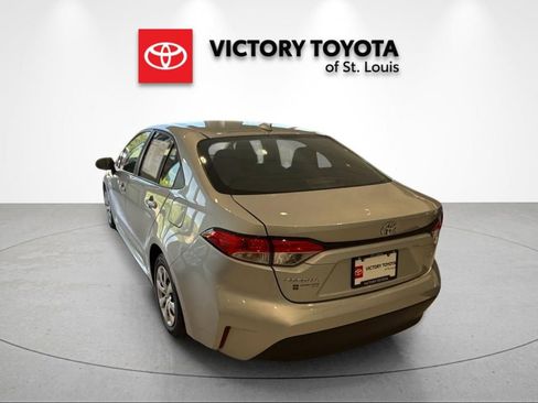 Used 2024 Toyota Corolla LE FWD image 5
