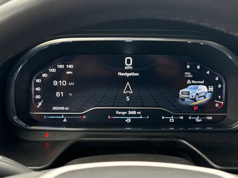 Used 2024 GMC Yukon XL SLE image 27